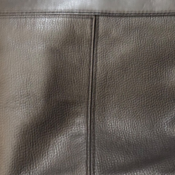 MICHAEL KORS BLACK LEATHER TOTE, 17” x 12” x 5” WITH SILK LINING “NEW” - Picture 3 of 5